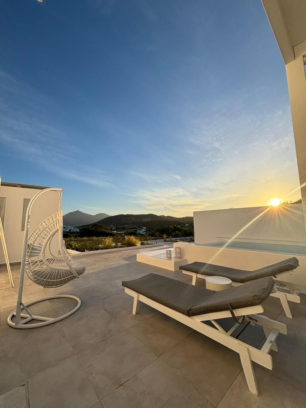 Kapetan Giannis Suite Adamantas  Exterior foto